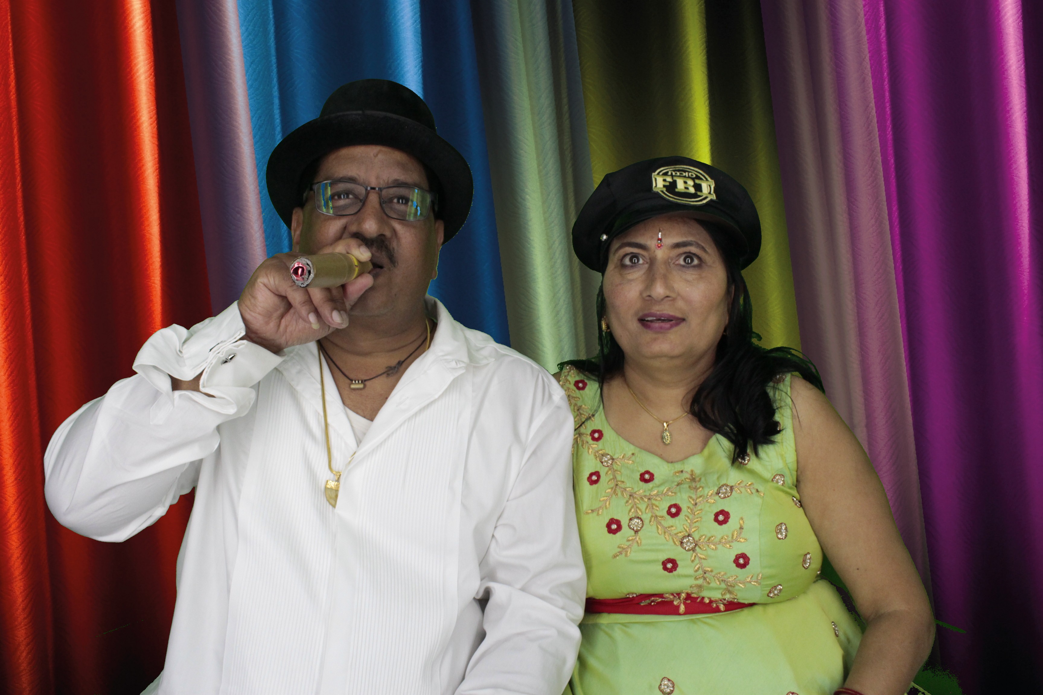 Bhavin & Yasmin’s Wedding | View more photos from the event at gallery.myphotoboothexperience.co.uk/u/MyPhotoBoothExperienceLtd/Bhavin-Yasmin’s-Wedding